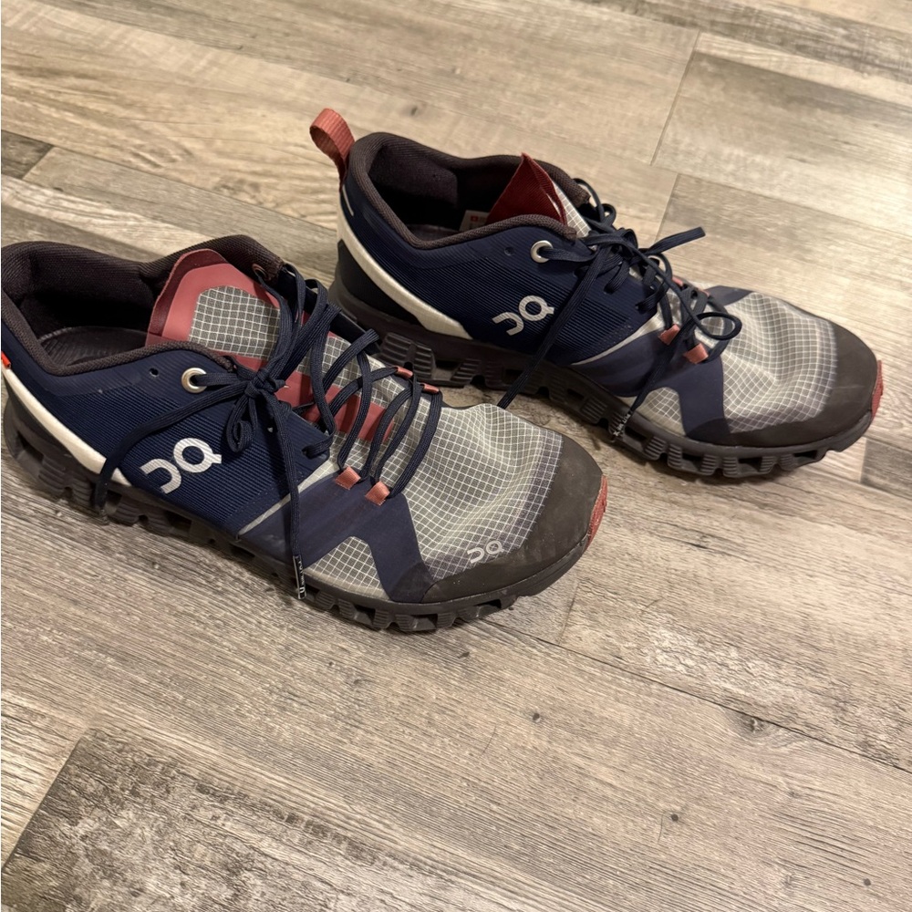 On Running women’s Navy and Red Athletic Shoes